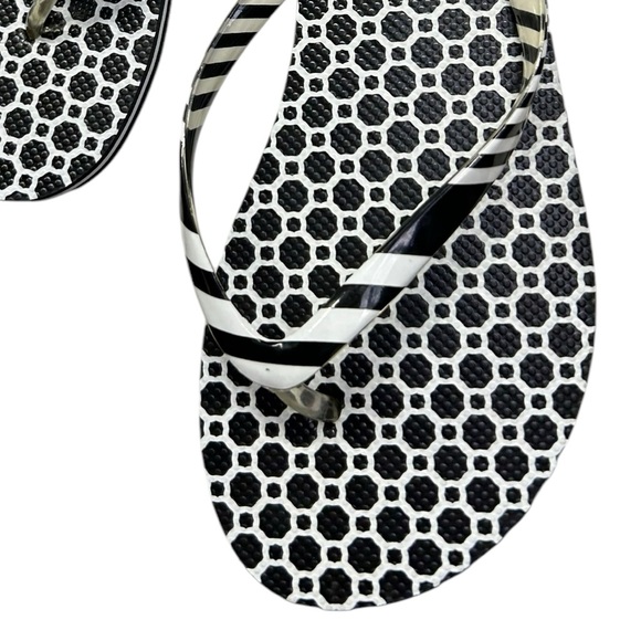 VERA BRADLEY black and white thong slip on beach sandals size L 7-8 NWOB - Picture 4 of 5